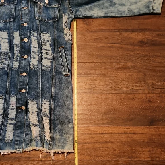 Women Thrill Blue Denim Jacket with Fringe - Picture 7 of 13